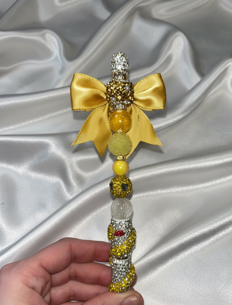 Yellow & gold bow pen
