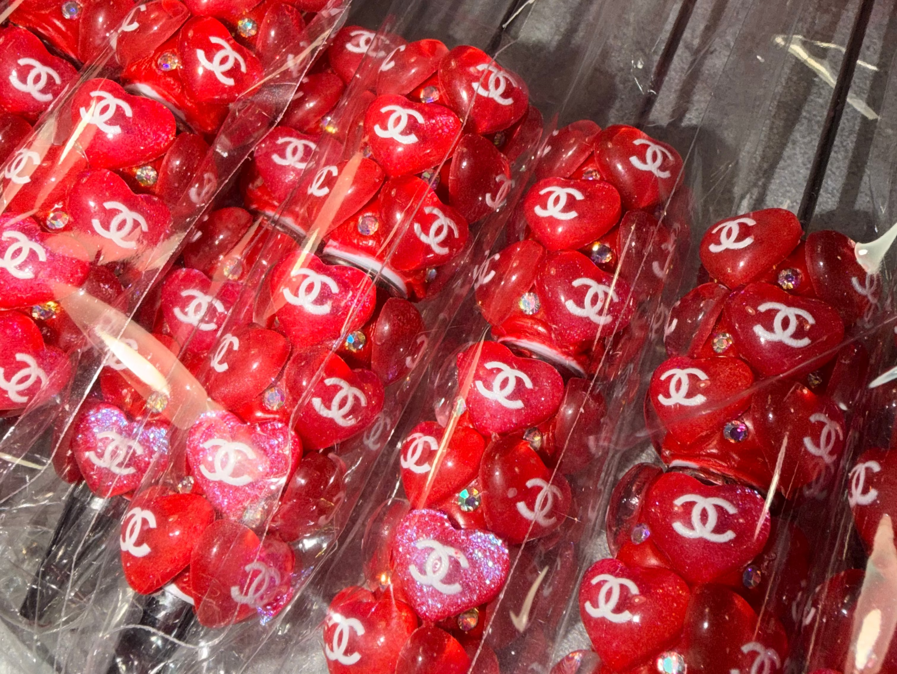 Red shimmer cc design clay pen