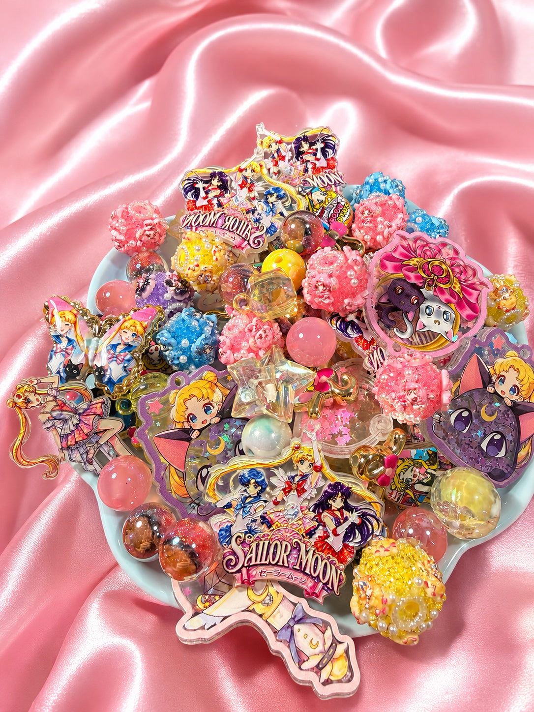 Character acrylic mix sailor moon