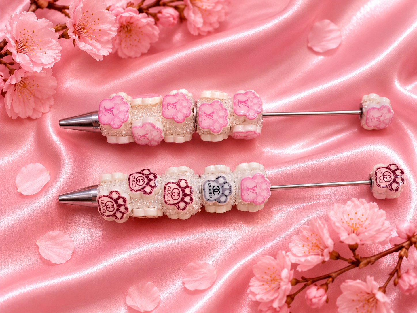 Beadable clay paw prints pens